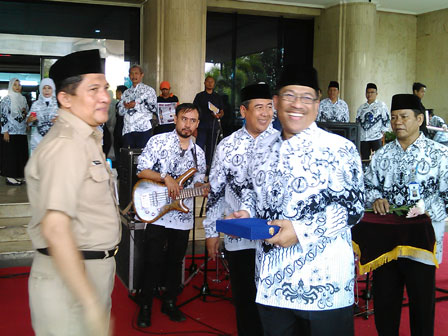 Pencarian PGRI Panakkukang - Persatuan Guru Republik Indonesia Cabang Panakkukang